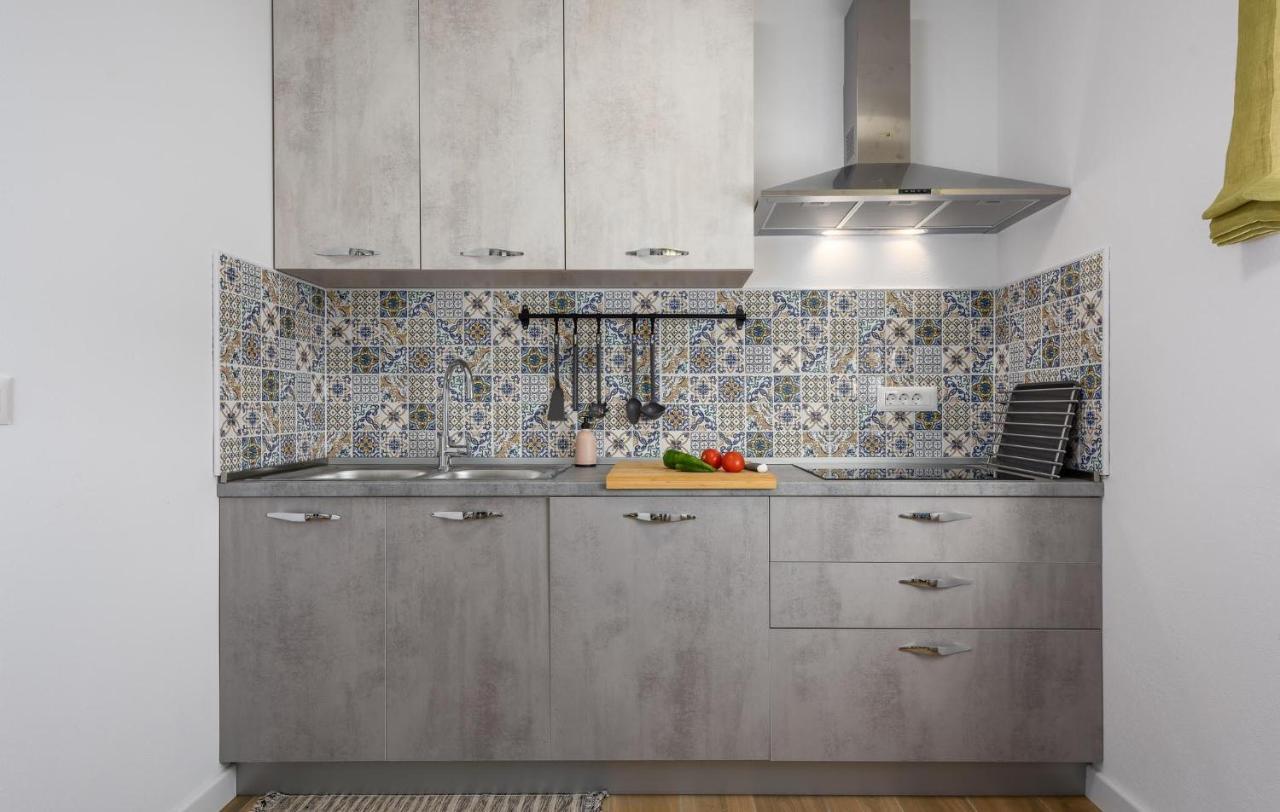Apartmani Lucija Пореч Экстерьер фото