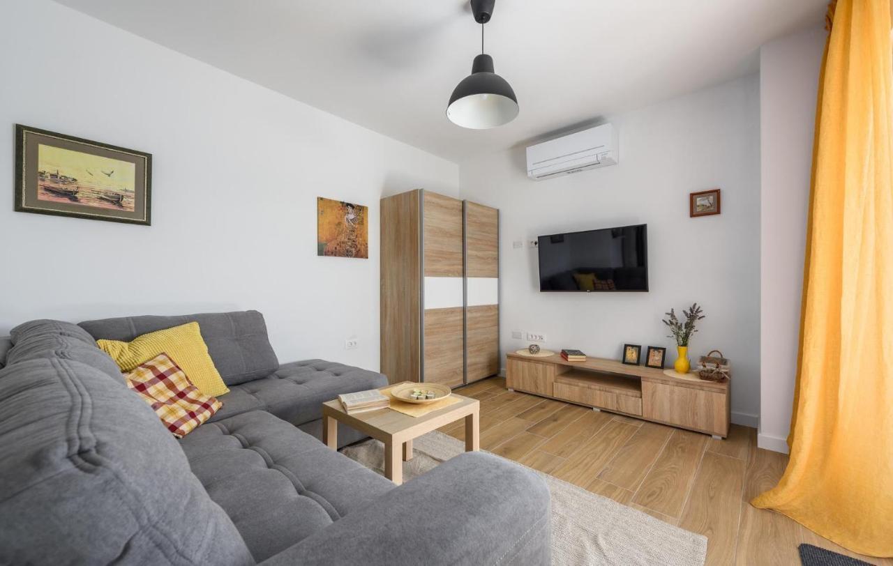 Apartmani Lucija Пореч Экстерьер фото
