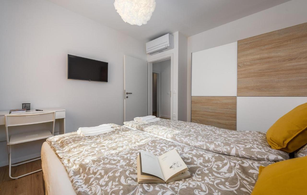 Apartmani Lucija Пореч Экстерьер фото