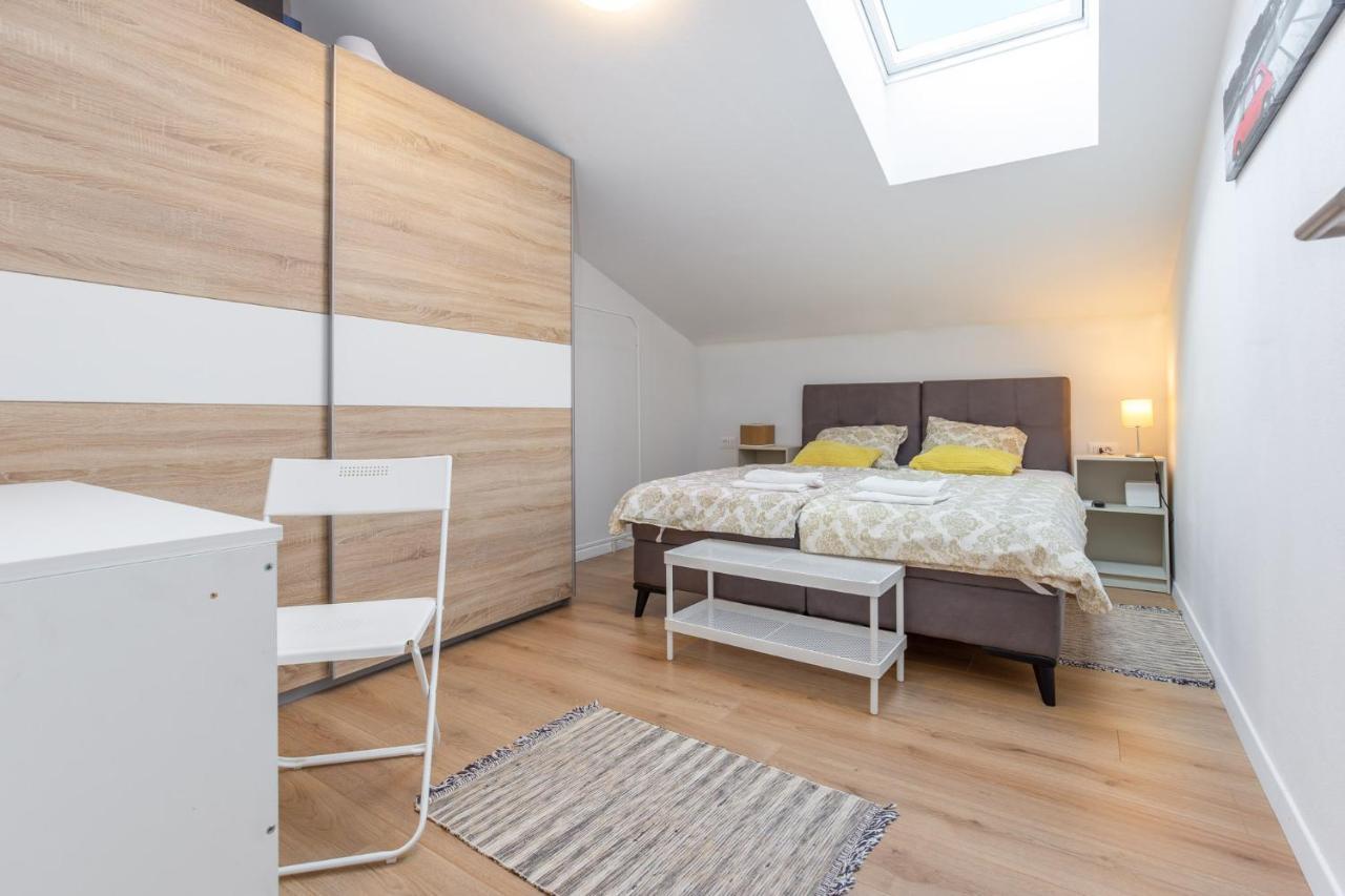 Apartmani Lucija Пореч Экстерьер фото