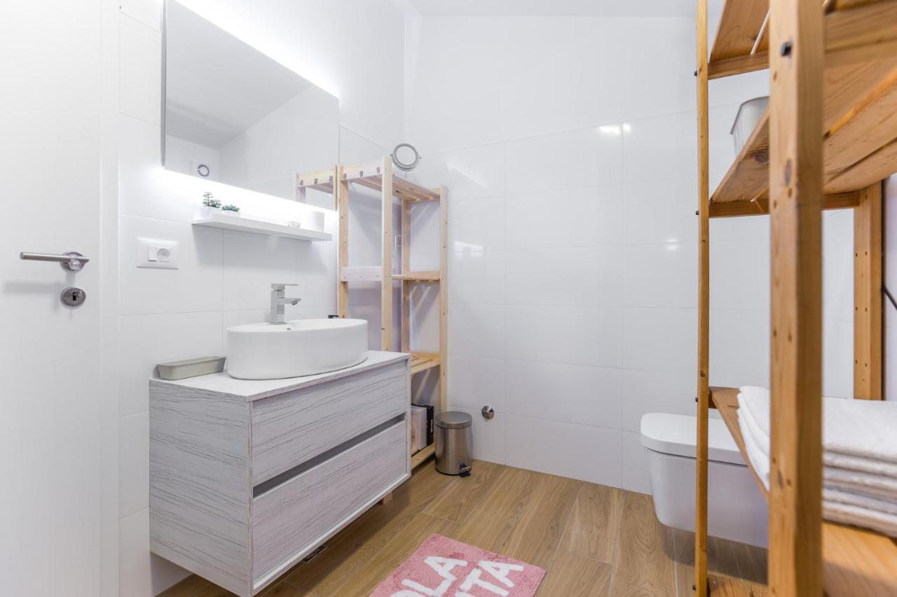 Apartmani Lucija Пореч Экстерьер фото